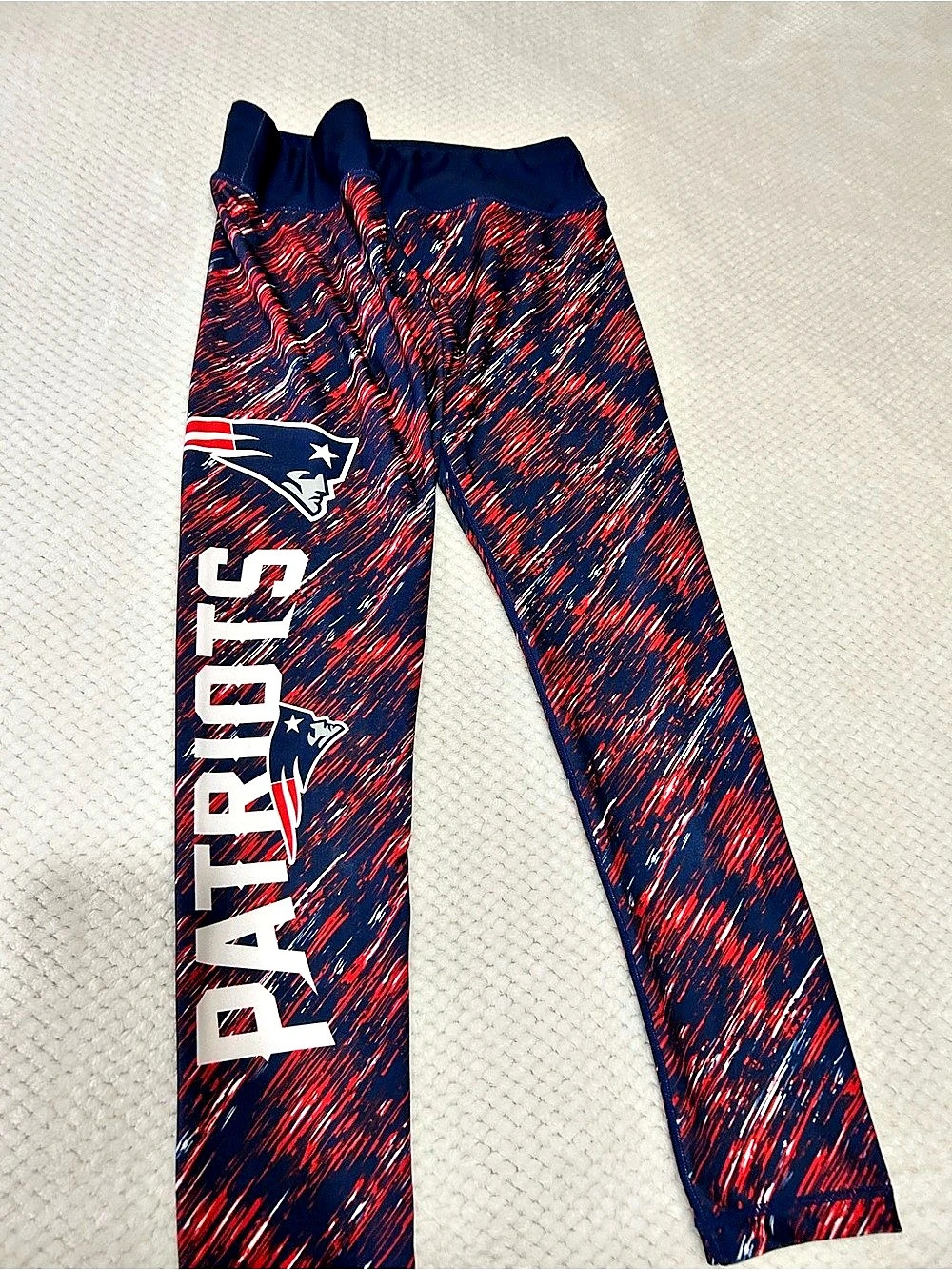 NFL Team Apparel New England Patriots Splatter Print Leggings Pants.